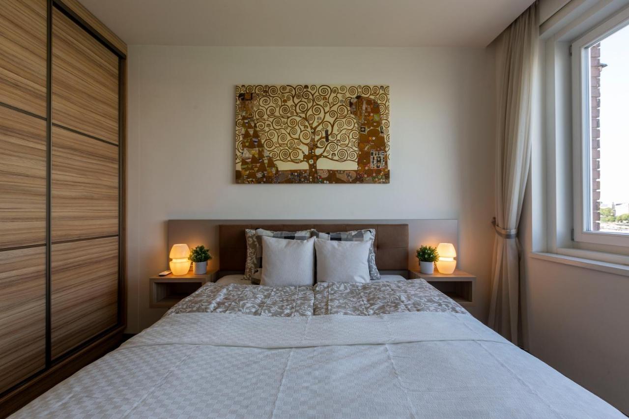 Luxury Residence With A Beautiful View For The Danube River Budapest Esterno foto